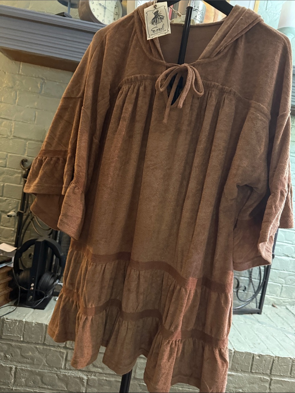 easel Chestnut Brown Hooded Tie-Front Tiered Tunic